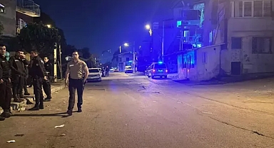 Sokakta tartıştıkları kişiye yapmadıklarını bırakmadılar!