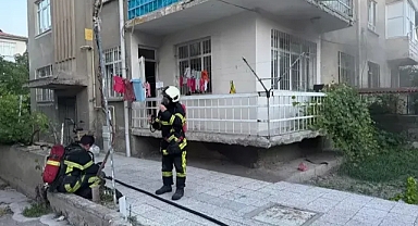 Kız arkadaşını döven ailesine sinirlenip evi işte böyle ateş'e verdi!