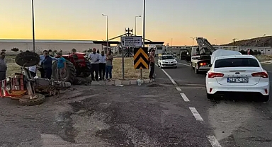 Otomobille çarpışan traktör ikiye bölündü: 5 yaralı