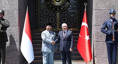 Bakan Yaşar Güler mevkidaşı Savunma Bakanı Subianto'yu resmi tören karşılaması 