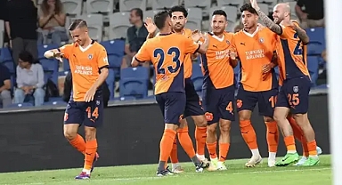 Başakşehir - La Fiorita karşılaşması