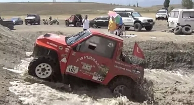 Erzincan’da düzenlenen Off-road yarışları dikkatları üzerine çekti