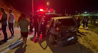 Eski sevgilisinin aracına kamyonetle çarpıp kaçtı