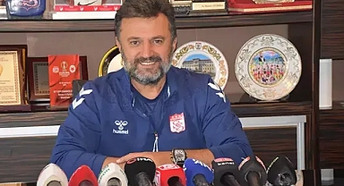 Sivasspor'un Teknik Direktörü Bülent Uygun, basın toplantısı düzenledi