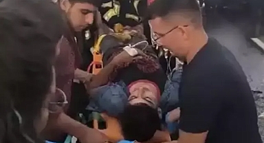 Tarsus'ta tarım işçilerini taşıyan midibüs devrildi: 12 yaralı