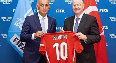 TFF Başkanı Hacıosmanoğlu ile FIFA Başkanı Infantino birarada