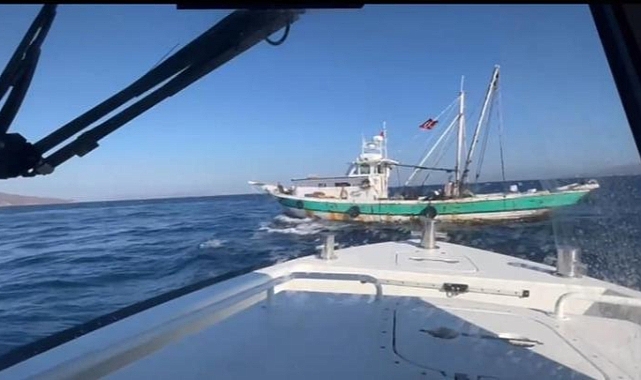 Türk balıkçı teknesi, Yunan unsurlarınca havaya ateş açılarak tacize uğradı