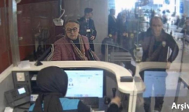 Modacı Barbaros Şansal İstanbul Havalimanı'nda gözaltına alındı