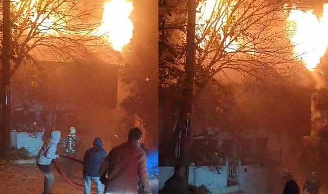 2 katlı ahşap ev alev alev yandı