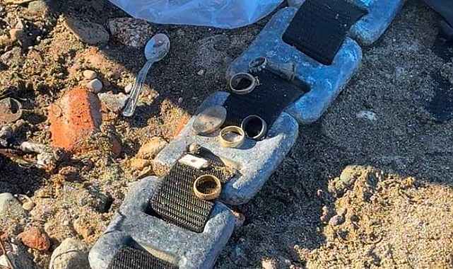 Denizde dedektörle altın arayan şüpheli, gözaltına alındı