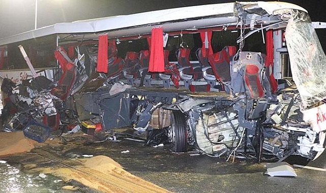Denizli'de 1 kişinin öldüğü, 20 kişinin yaralandığı otobüs kazasında şoför tutuklandı