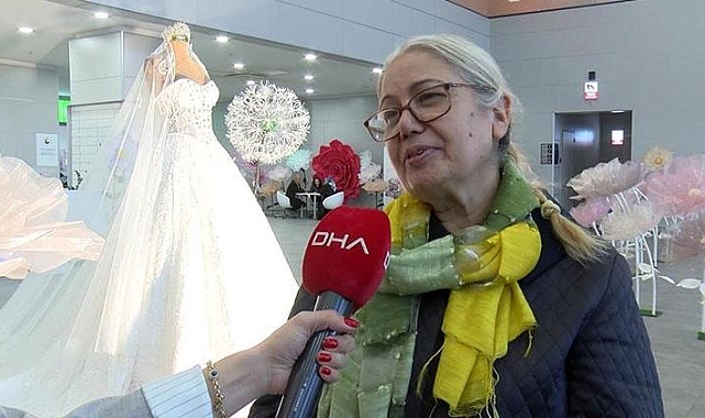 İstanbul'da 30 kilogram ağırlığındaki gelinlik 1 milyon dolara satışa çıkarıldı