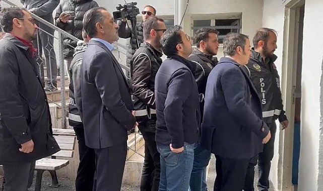 İBB'ye yönelik ikinci operasyonda gözaltına alınanlar sağlık kontrolünden geçirildi