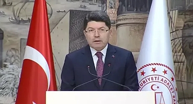 Bakan Tunç: Cumhurbaşkanımıza yönelik ‘Ömür boyu başkanlık’ iftirası kabul edilemez