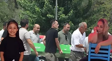 Adana'da infaz memurunun öldürdüğü eşi ve kızı toprağa verildi