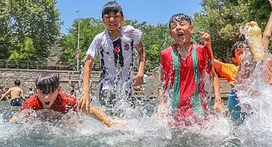 Diyarbakır kavruluyor sıcaklık 40 dereceye ulaştı 