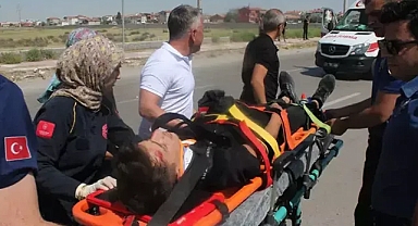 Ehliyetsiz Sürücü Polise Çarptı,Yaraladı