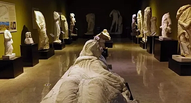 İmparator marcus aurelius heykeli türkiye'ye iade edildi 