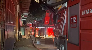 İş Yerinde Çıkan Yangın Söndürüldü