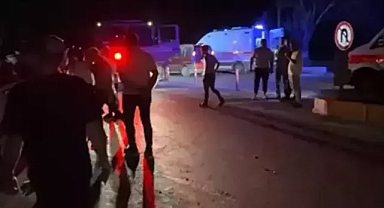 İzmir de kamyonet ile hafif ticari araç çarpıştı 7 kişi hastaneye kaldırıldı 