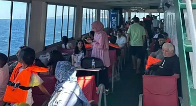 Marmara Adası açıklarında feribotta yangın çıktı o anlar korkuttu