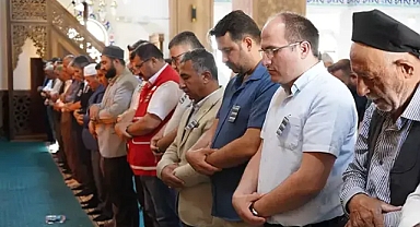 Pençe kilit harekatında şehit olan 12 asker için şırnak ta cenaze namazı kılındı 