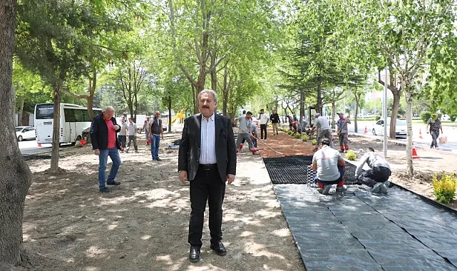 SELİMİYE MAHALLESİ'NİN YENİLENEN PARKI 'YENİ CAZİBE MERKEZİ' OLACAK