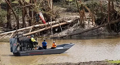 Texas'taki selde kayıp 157 kişi sağ olarak bulundu 