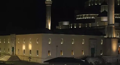 Tüm camilerde aynı anda sela okundu türkiye tek yürek oldu 