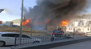 Lojman İnşaatında Yangın