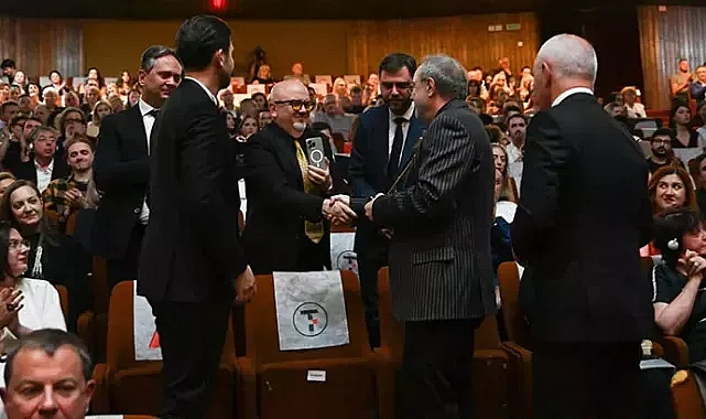 Semih Kaplanoğlu'na Manaki Kardeşler Uluslararası Film Festivali'nde özel ödül