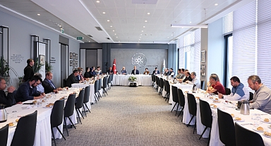 Kayseri Ticaret Odası ile SGK İş Birliğinde Bilgilendirme Toplantısı Düzenlendi