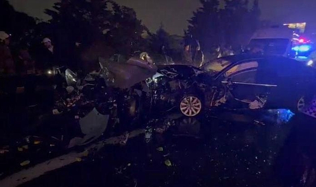 Ataşehir’de 5 aracın karıştığı zincirleme kaza: 2’si ağır 6 yaralı