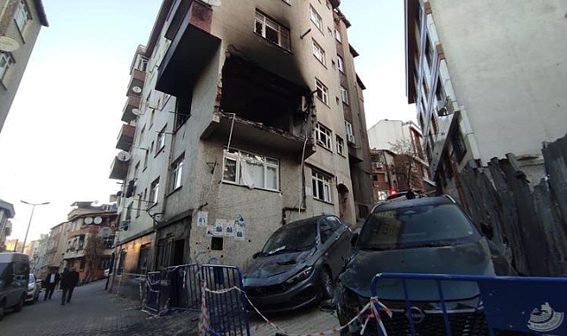 Kağıthane'de 6 katlı binadaki patlamanın izleri gün aydınlanınca ortaya çıktı