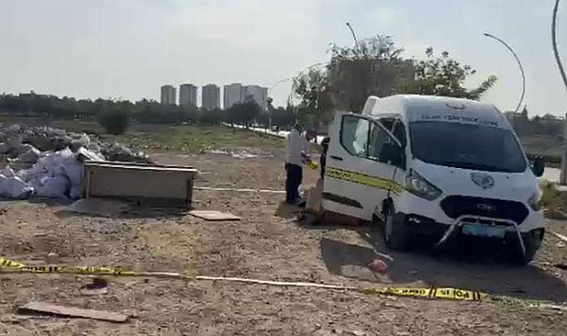 Mersin'de çekyat içerisinde bıçaklanmış erkek cesedi bulundu