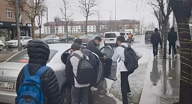 Arnavutköy'de ulaşım sıkıntısı yaşayan öğrencilerden seferlerin artması talebi