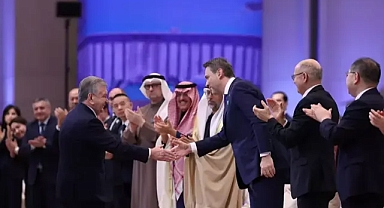 Bakan Bayraktar, Özbekistan’daki Temaslarını Devam ettiriyor 