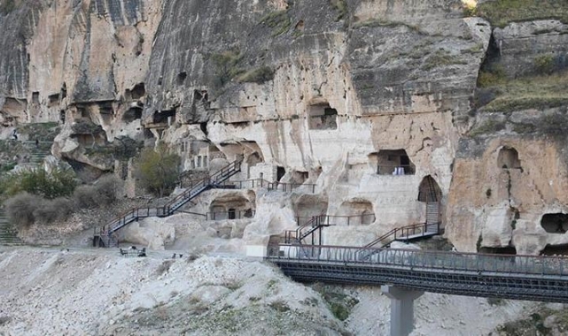 Beş Bin Yıllık Miras Gün Yüzüne Çıkıyor Hasankeyf'te 10 Mağara Turizme Kazandırılıyor