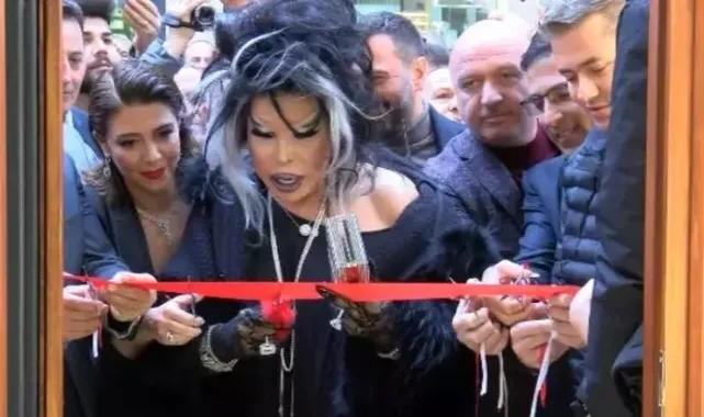 Bülent Ersoy Siyasete mi giriyor ?