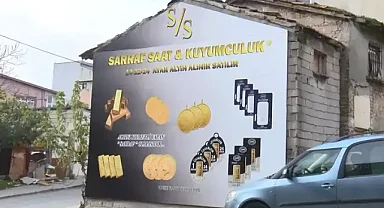 Büyükçekmece'de bir kuyumcu piyasadan topladıgı altın ve paralarla kayıplara karıştı