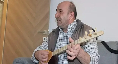 Enkazdan kızının çocukluk fotoğrafını kurtarabilen aile yeni evlerine yerleşti