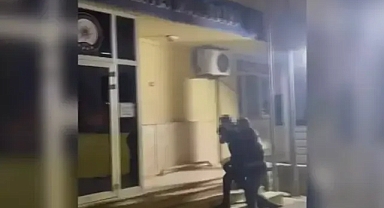 Mustafa Kemal Atatürk’ün portresine tüküren kurye gözaltında