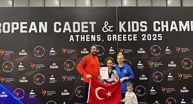 Tekvando antrenörü kızını dünya şampiyonluğu için yetiştiriyor