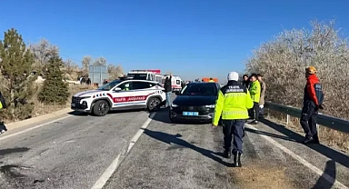 Ürgüpte minübüs ile otomobilin çarpıştığı kazada 11 kişi yaralandı