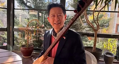 Bağlama öğrenmek için Japonya'dan Kayseri'ye 12 bin kilometre yol geliyor