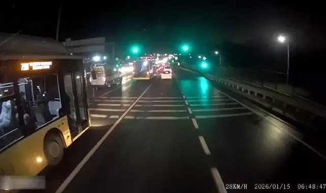 Başakşehir'de zincirleme kaza: 3 otobüs çarpıştı, 5 kişi yaralandı