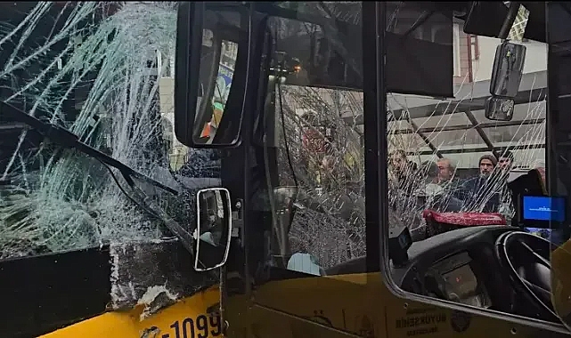 Beykoz’da 2 İETT otobüsü kafa kafaya çarpıştı: 7 yaralı