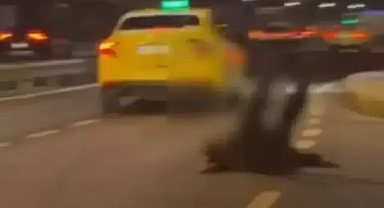 Küçükçekmece'de kaza sonrası sürücü fenalaştı.