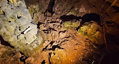 Muğla'da bulunan Dilek Gölünde kağıt para ile dilek diliyorlar