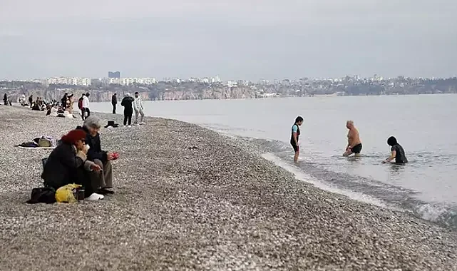 Ocak ayında Antalya'da bahar havası